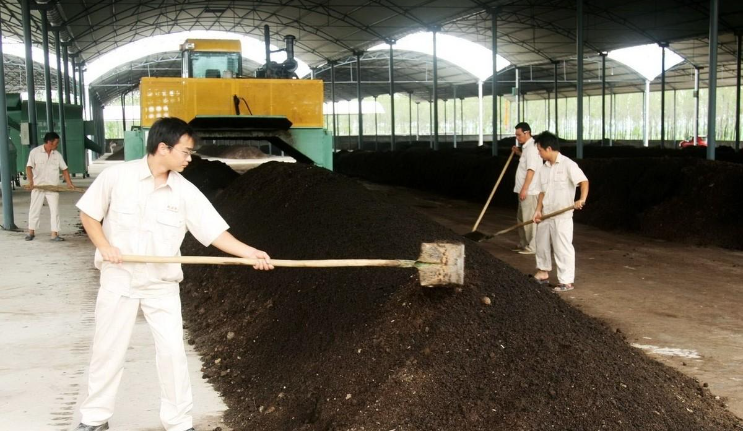 發(fā)酵肥的使用方法_發(fā)酵肥機(jī)技術(shù)有哪幾種_有機(jī)肥發(fā)酵技術(shù)